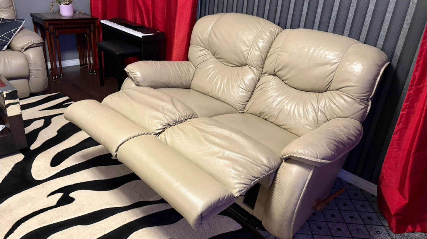 Lazy Boy Recliner Sofa Set - Beige Leather - photo 2