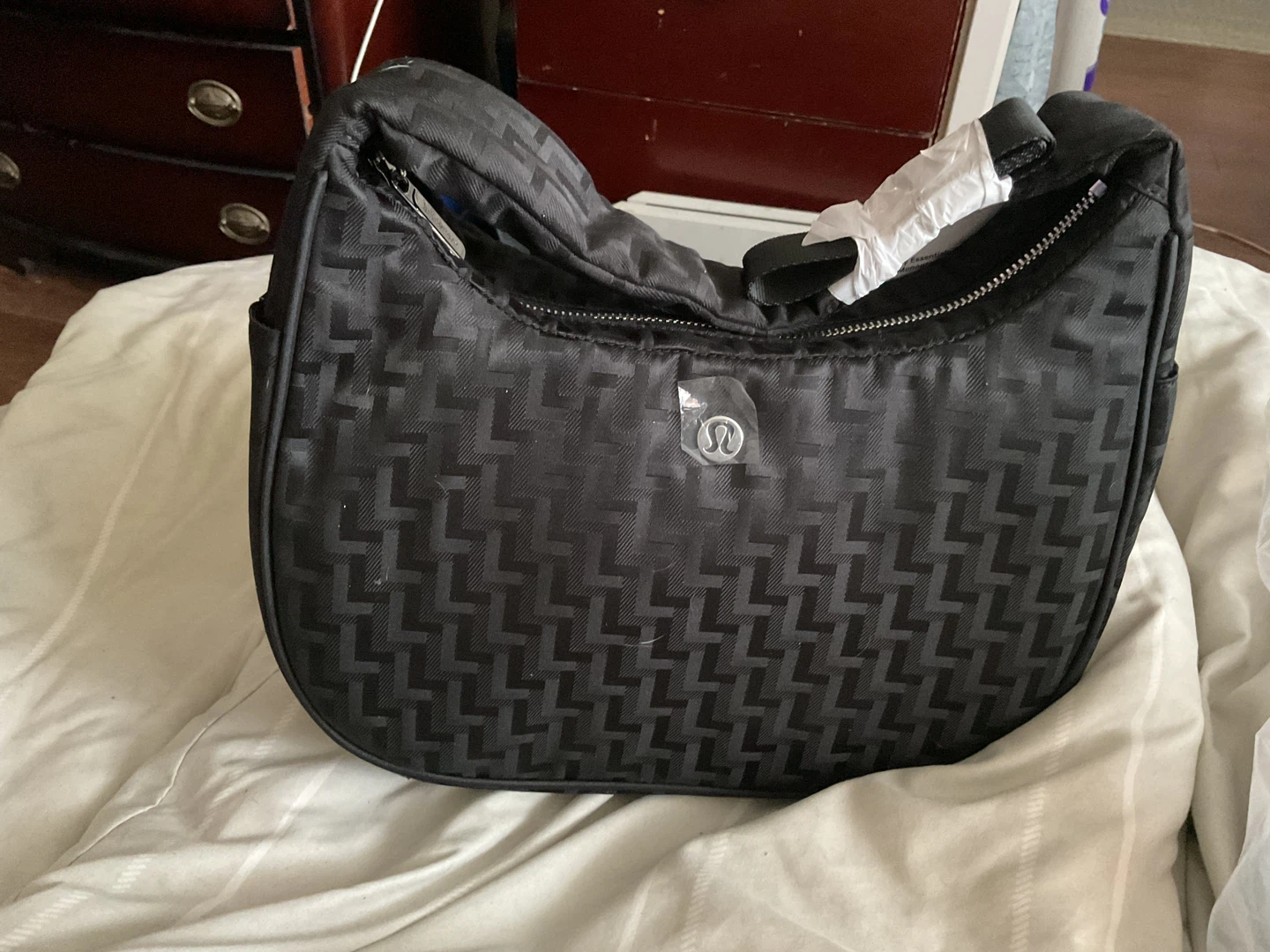 New Lululemon City Essentials Shoulder Bag - photo 4