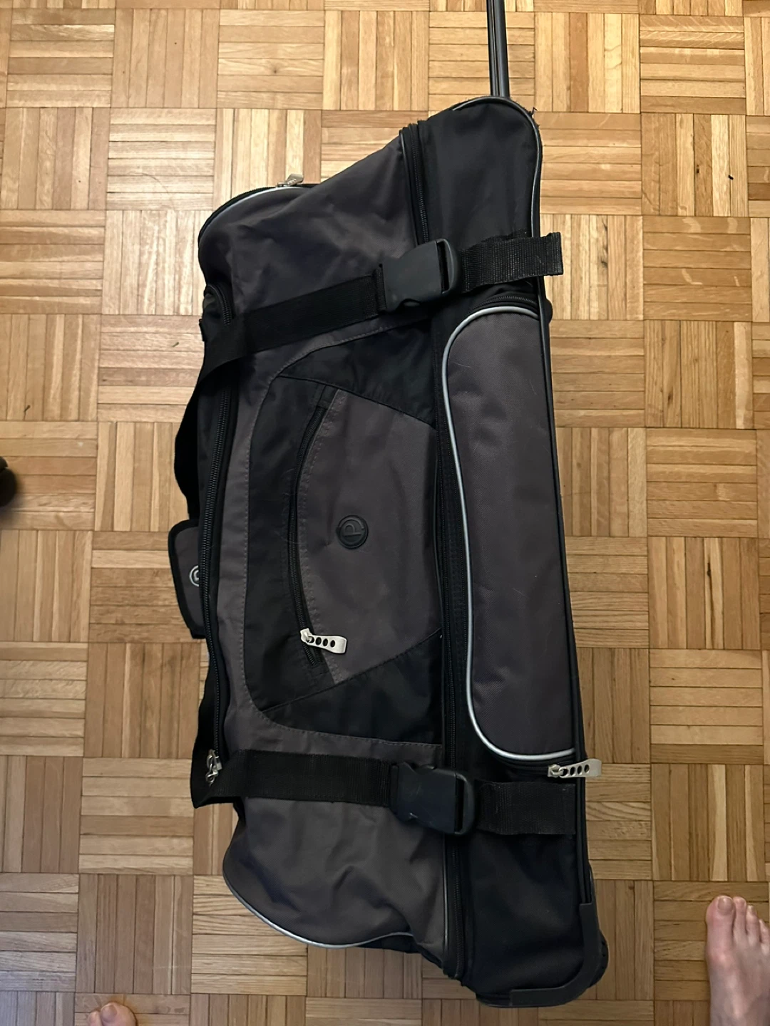 🥕Rolling Duffel Bag sturdy- Black - photo 4