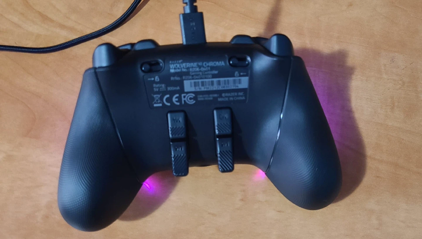 Razer Wolverine V2 Chroma Xbox Controller - New! - photo 5