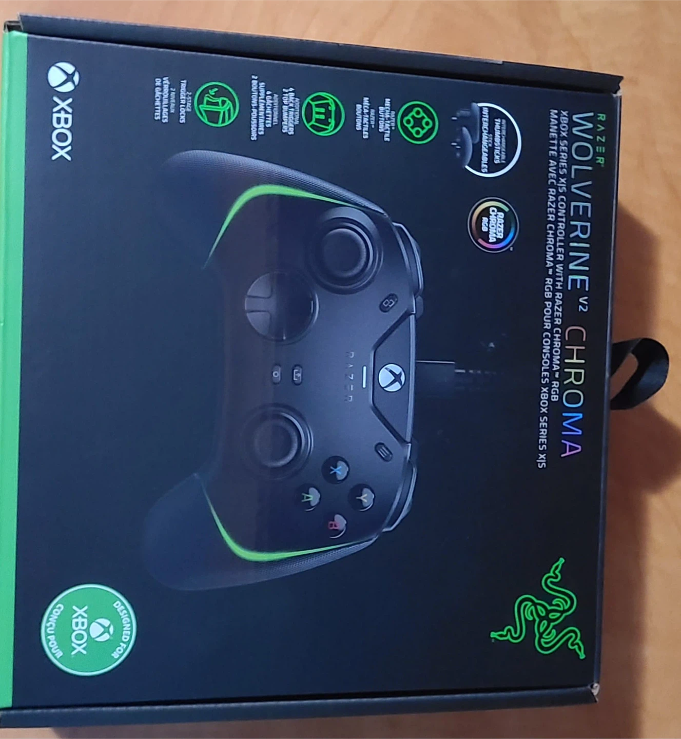 Razer Wolverine V2 Chroma Xbox Controller - New!