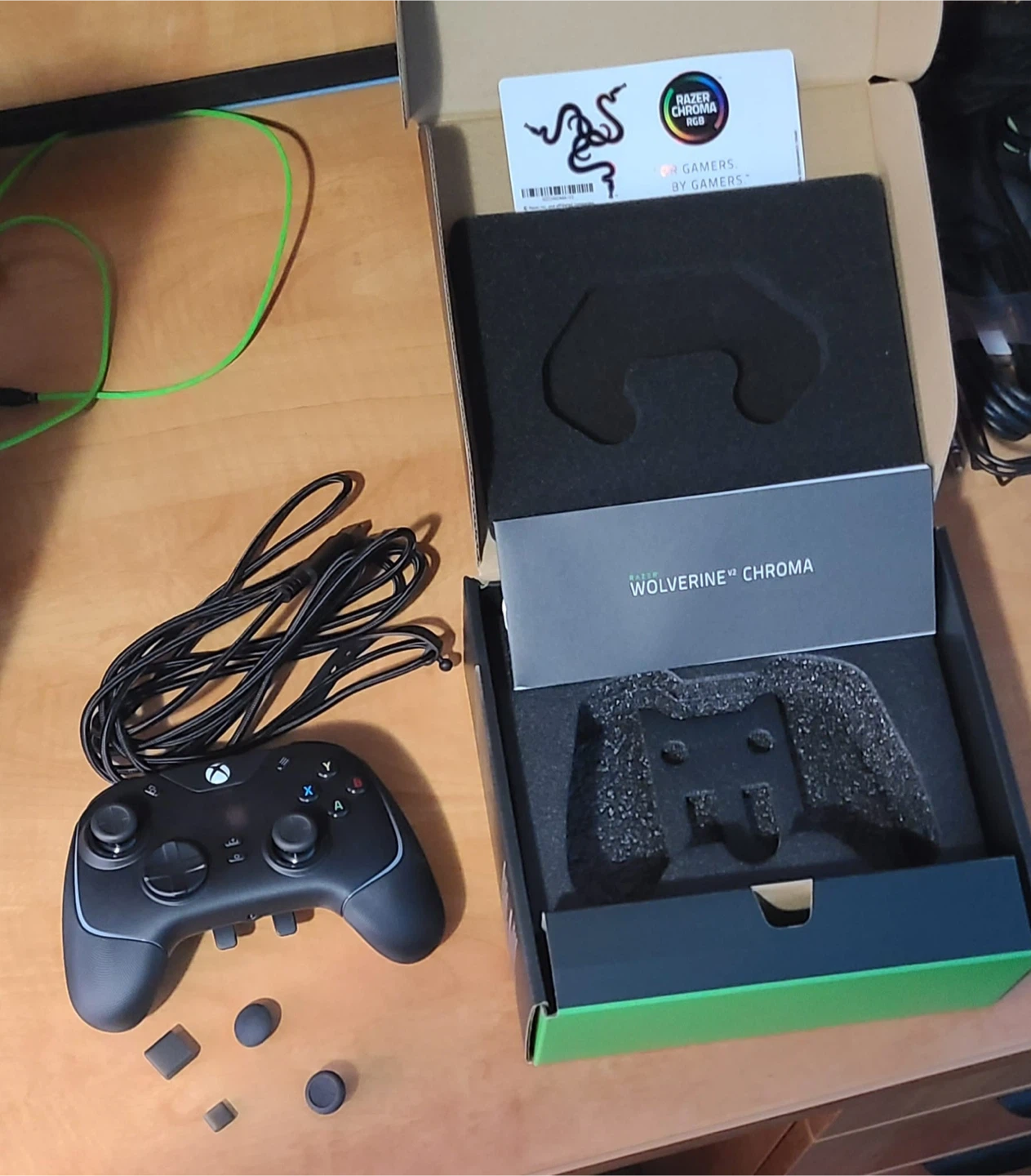 Razer Wolverine V2 Chroma Xbox Controller - New! - photo 2