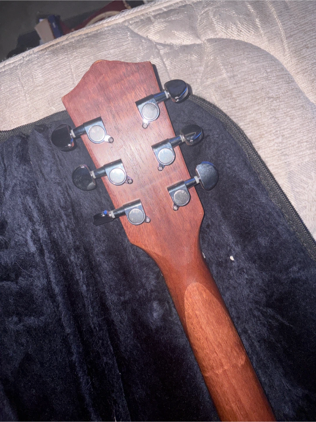 Electric Guitar, Valued around 200-300. - photo 3