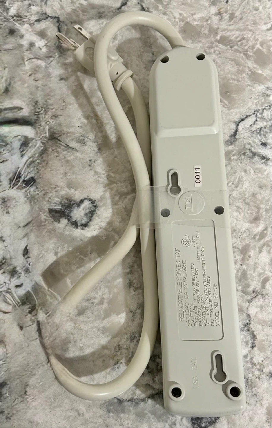 Surge Protector Power Bar (2ft cords) ($5 each) - photo 2