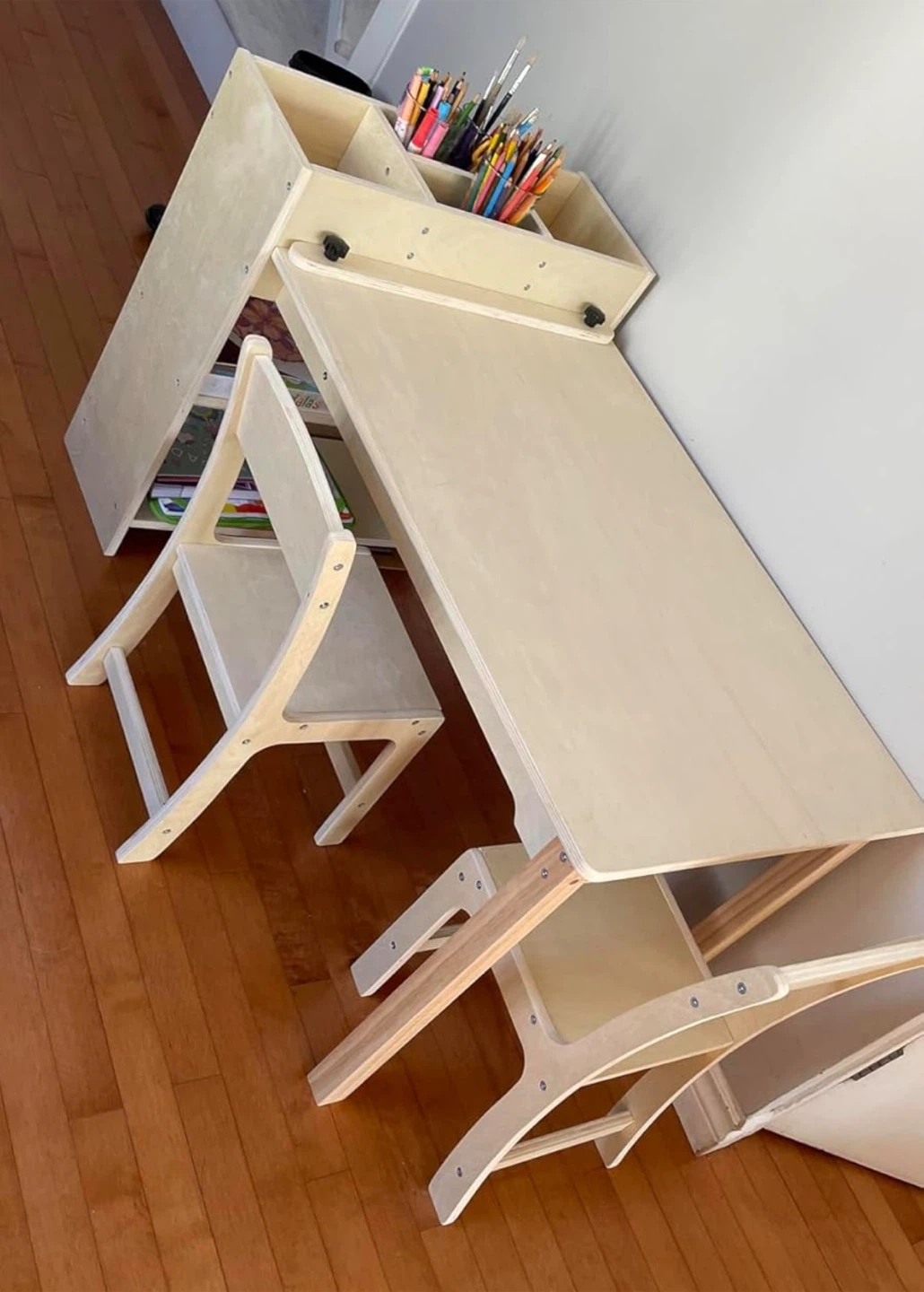 Kids Art Table with Storage and Chairs