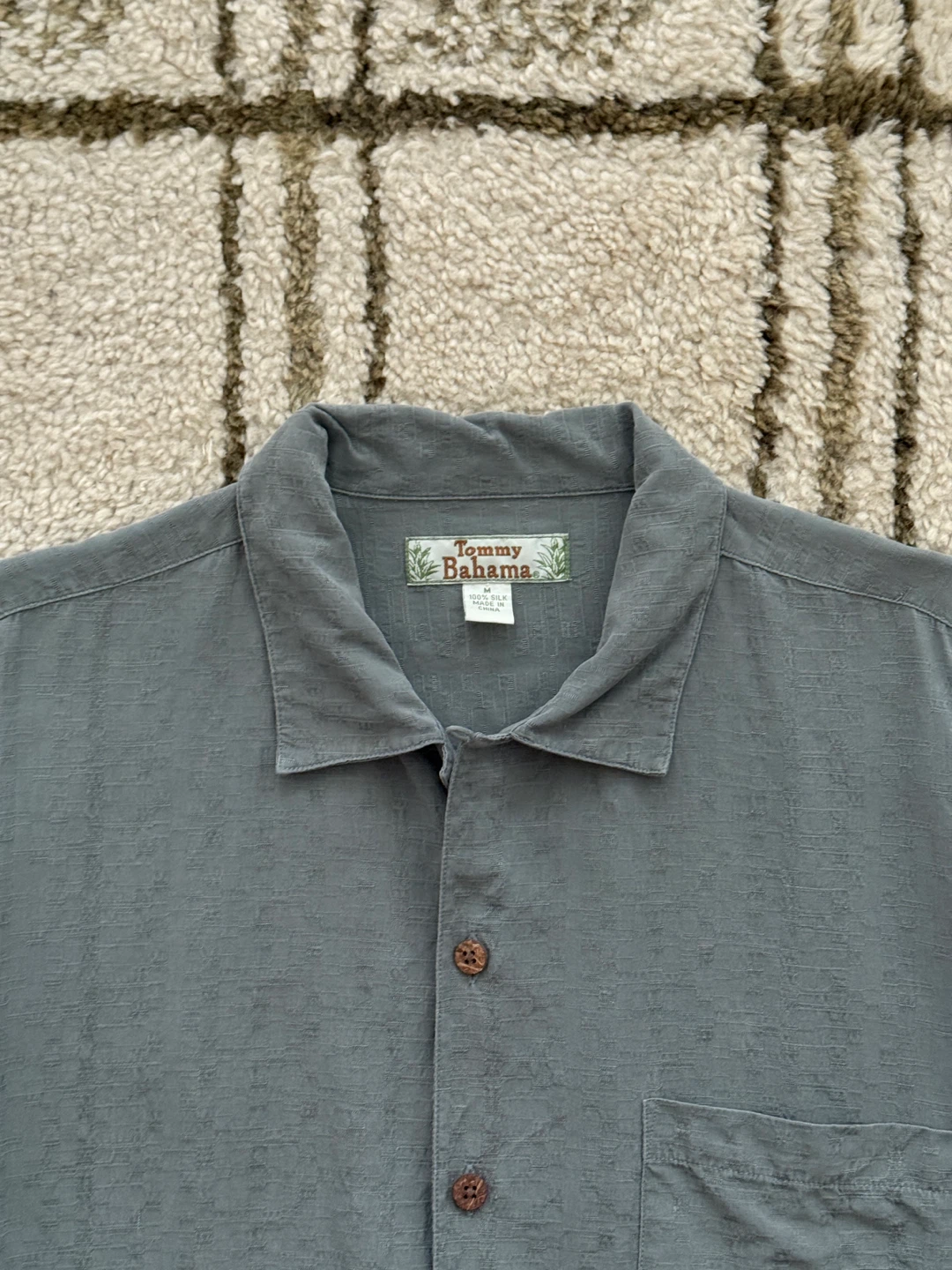 Vintage Tommy Bahama Short Sleeve Silk Button-Up Shirt - photo 3