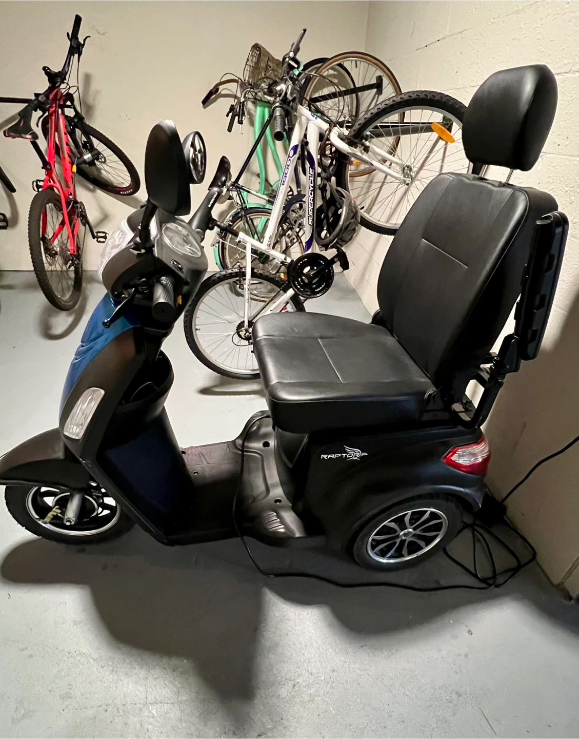 3 wheel Pride Raptor Mobility Scooter - Raptor - photo 4