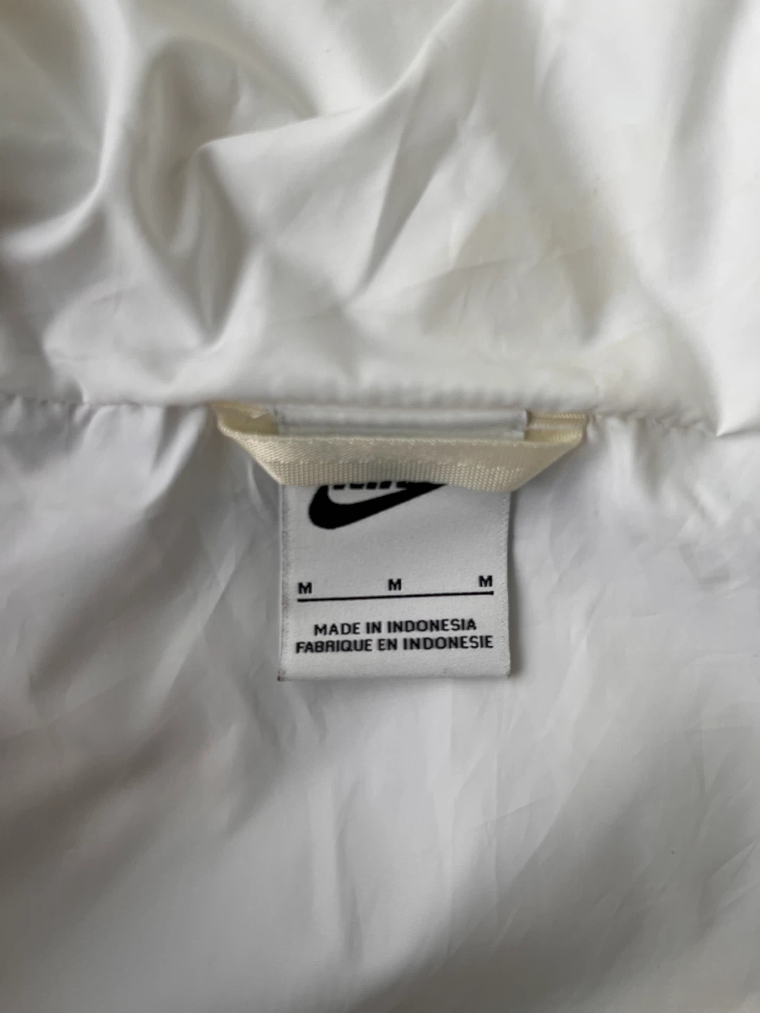 Kids Nike Puffer Jacket - Size M - photo 2