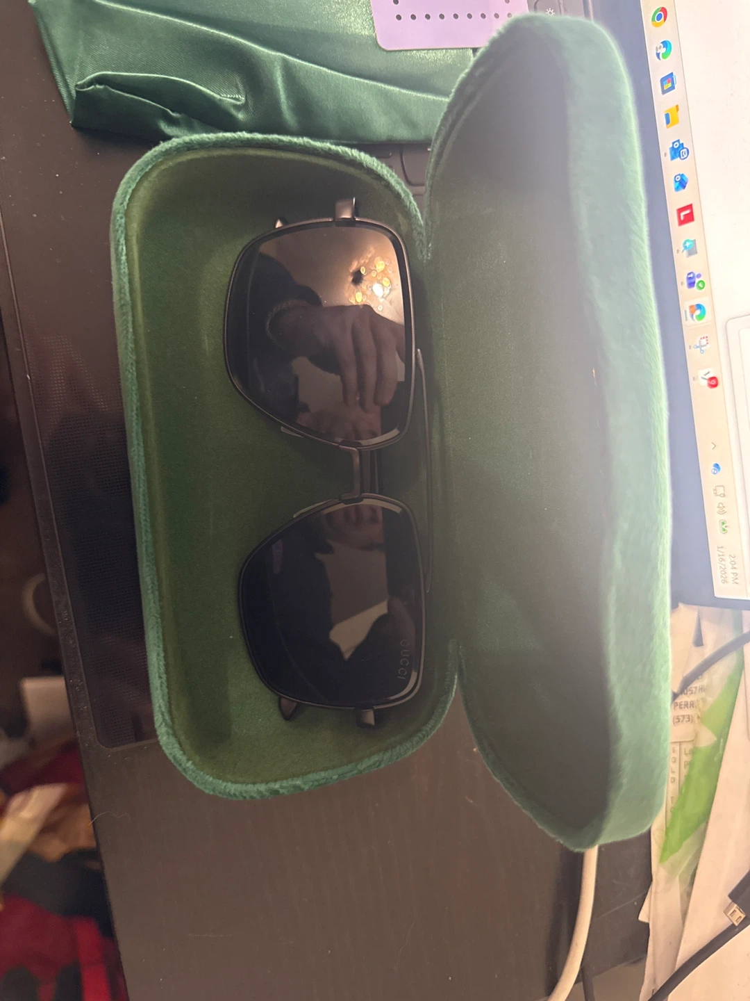 Gucci Sunglasses with Case - photo 4