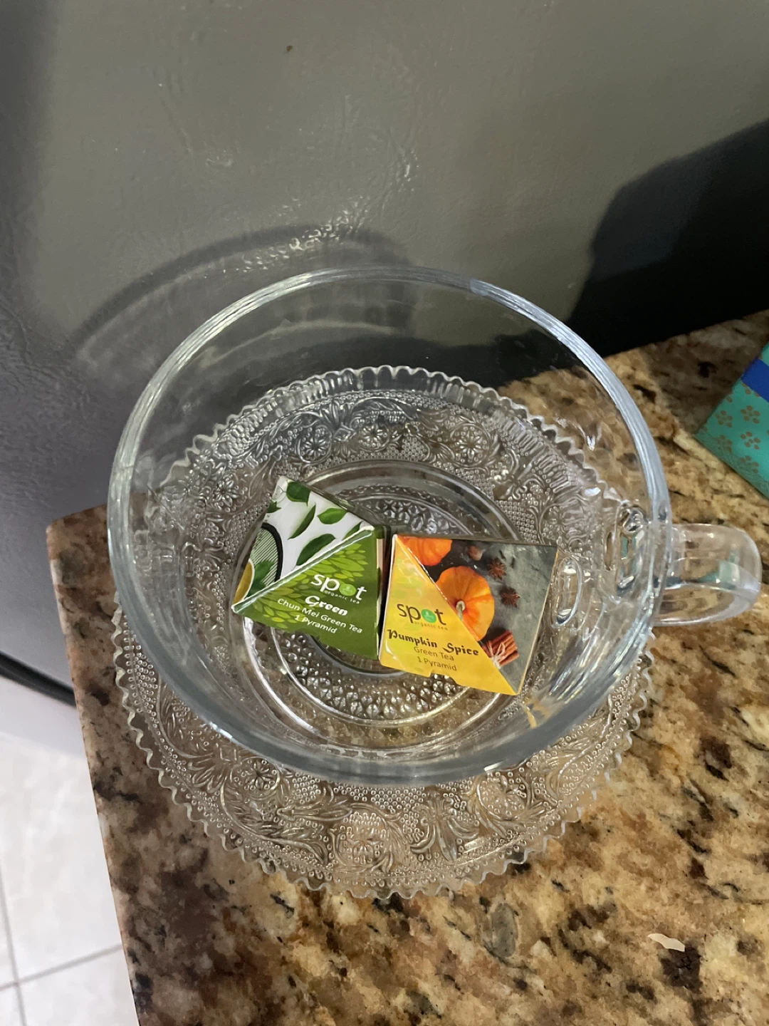 Brand new Royal Blend Tea with glass cup - photo 3