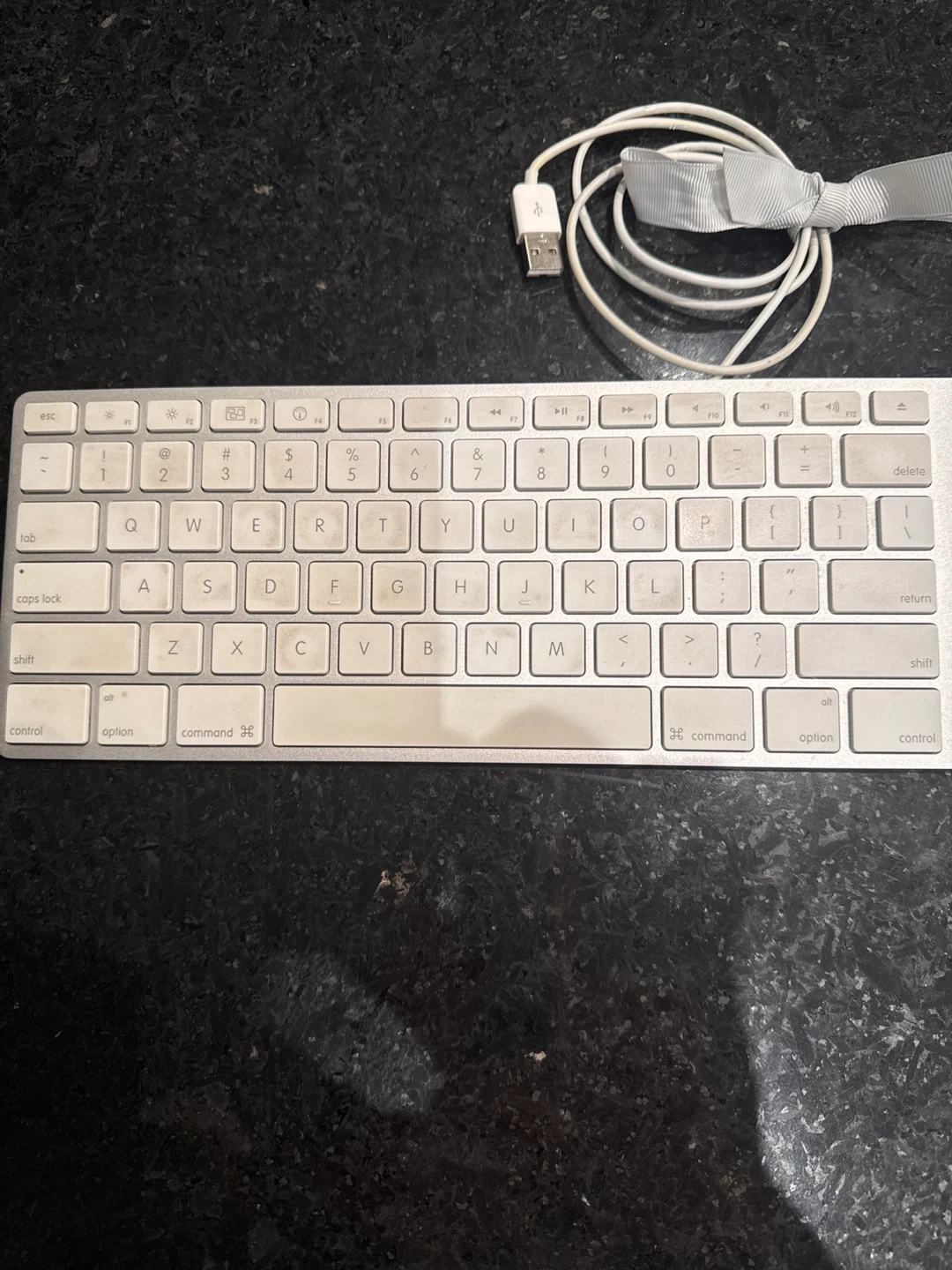 Apple A1243 Wired Keyboard - photo 3
