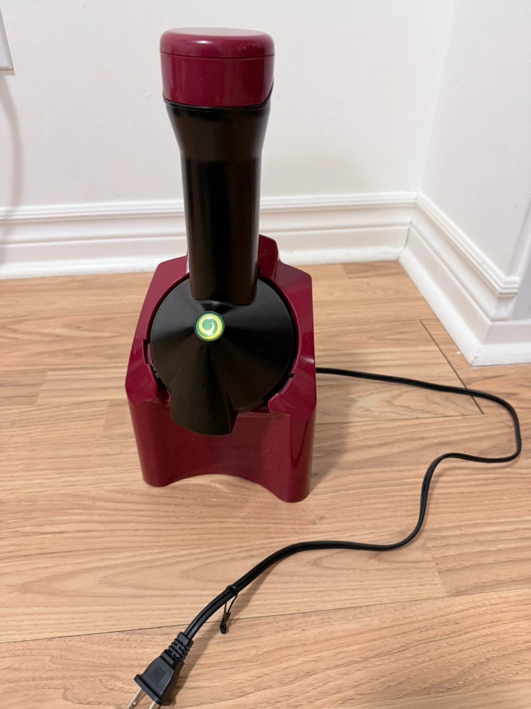 Yonanas Frozen Treat Maker-ice cream maker