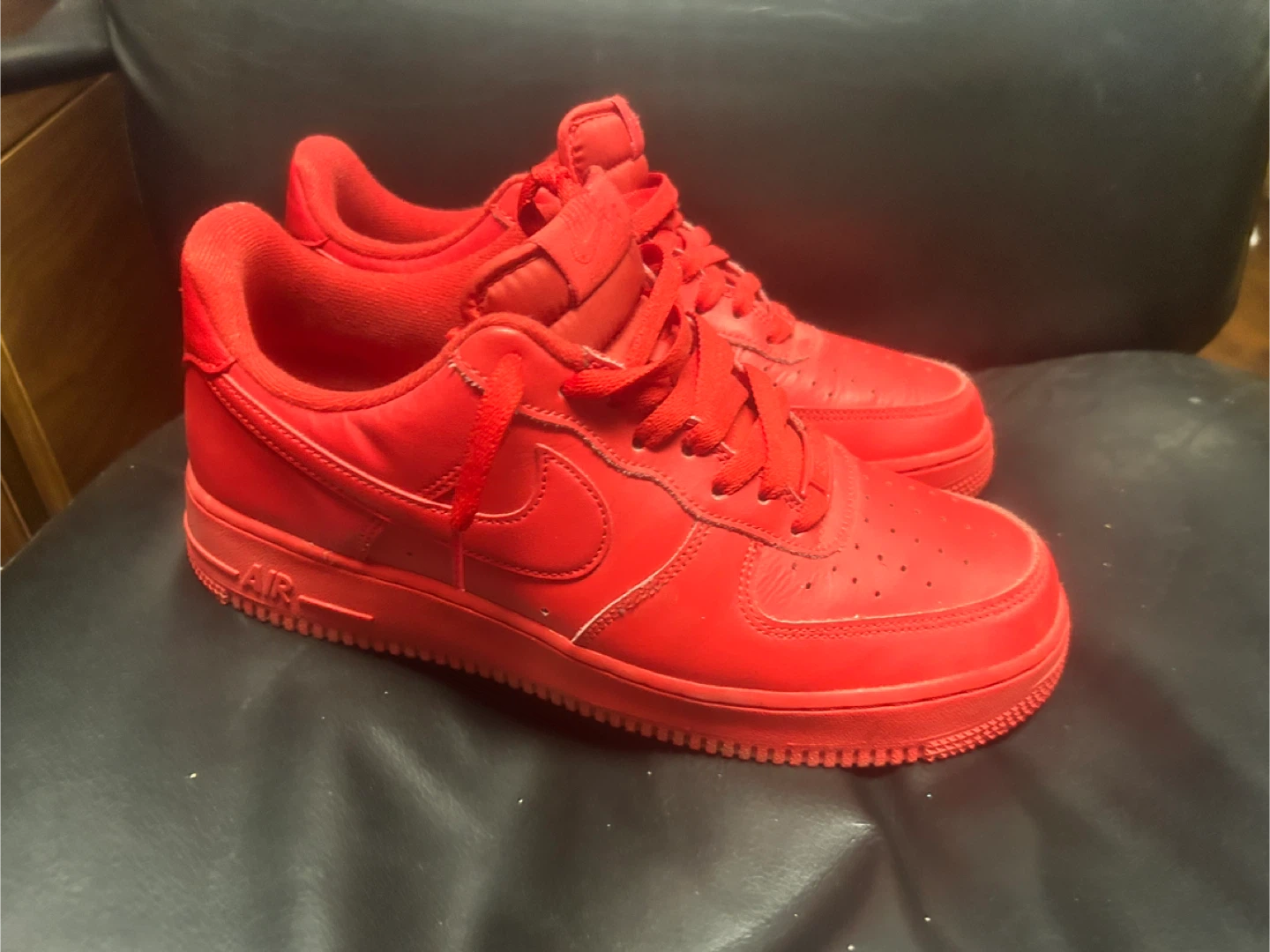 Nike Air Force 1 Red Size 9.5