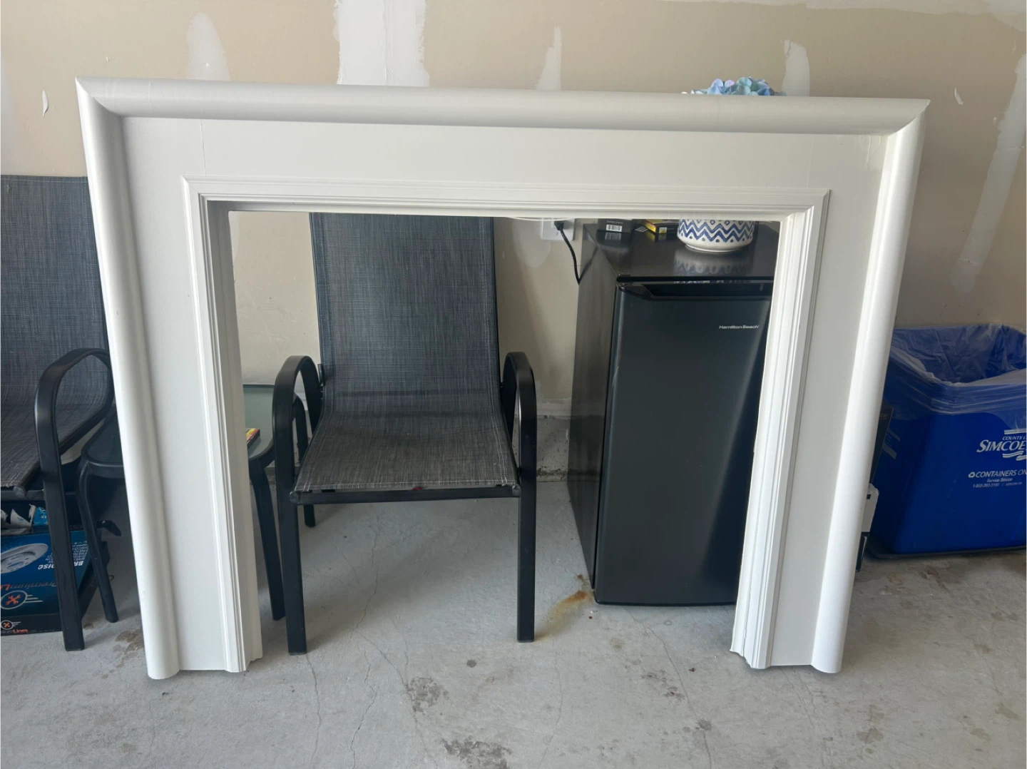 Fireplace Mantel with Marble Tiles - photo 3
