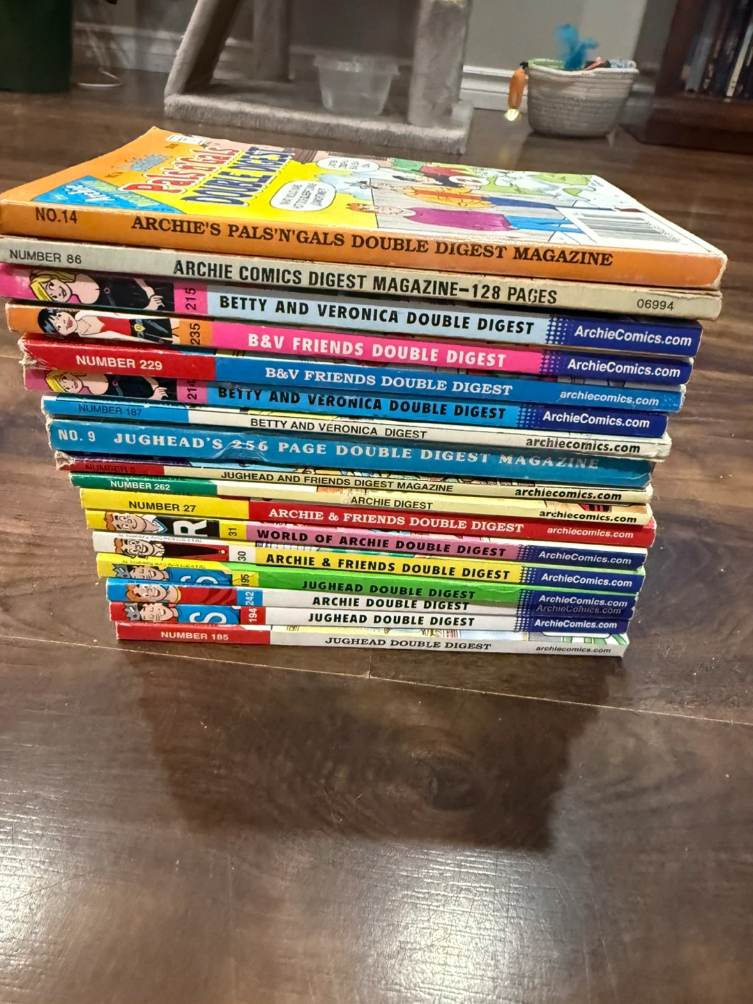 Archie Comics Magazine Lot - photo 2