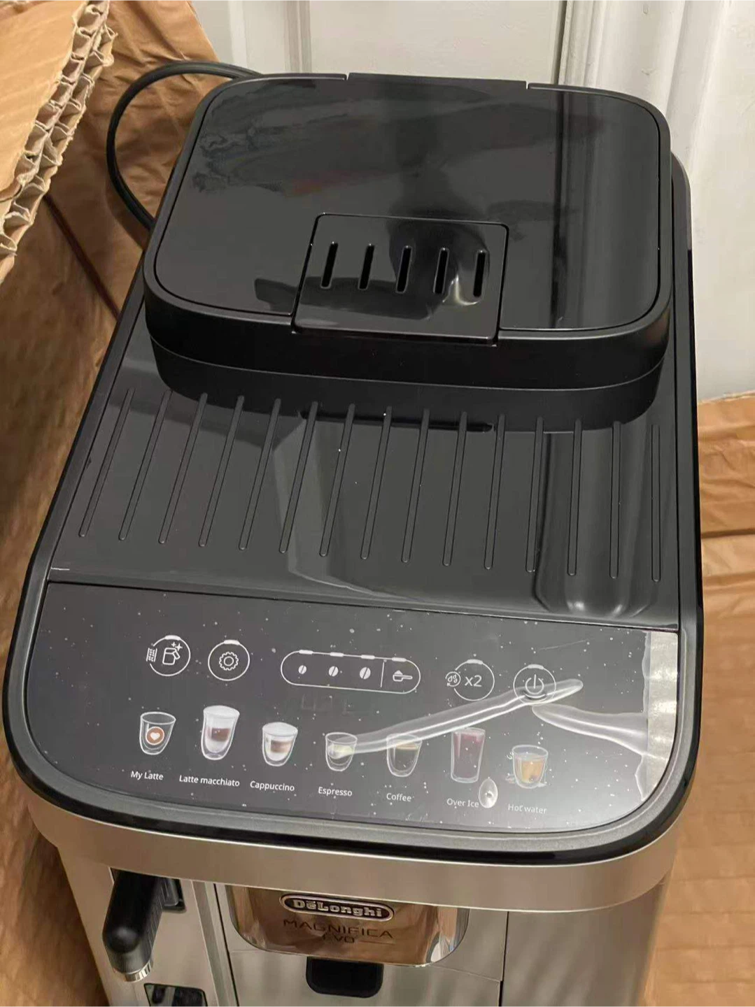 DeLonghi Magnifica Evo Automatic Espresso Machine - New in Box! - photo 3