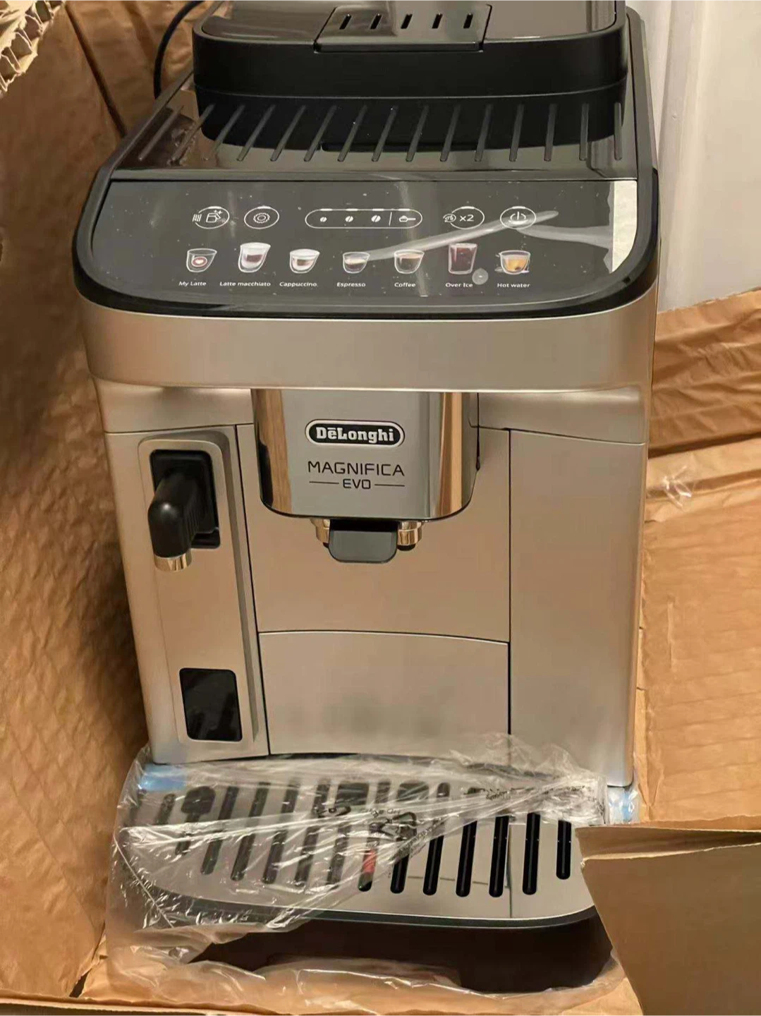 DeLonghi Magnifica Evo Automatic Espresso Machine - New in Box! - photo 2