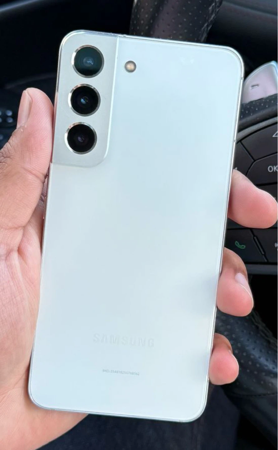 Samsung Galaxy S22 White