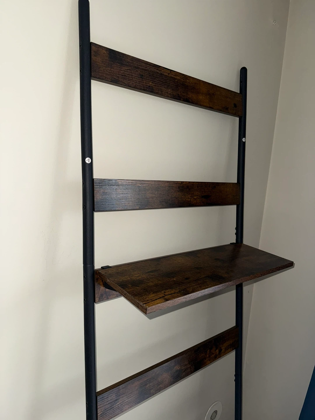 Brown Blanket Ladder with shelf - photo 3