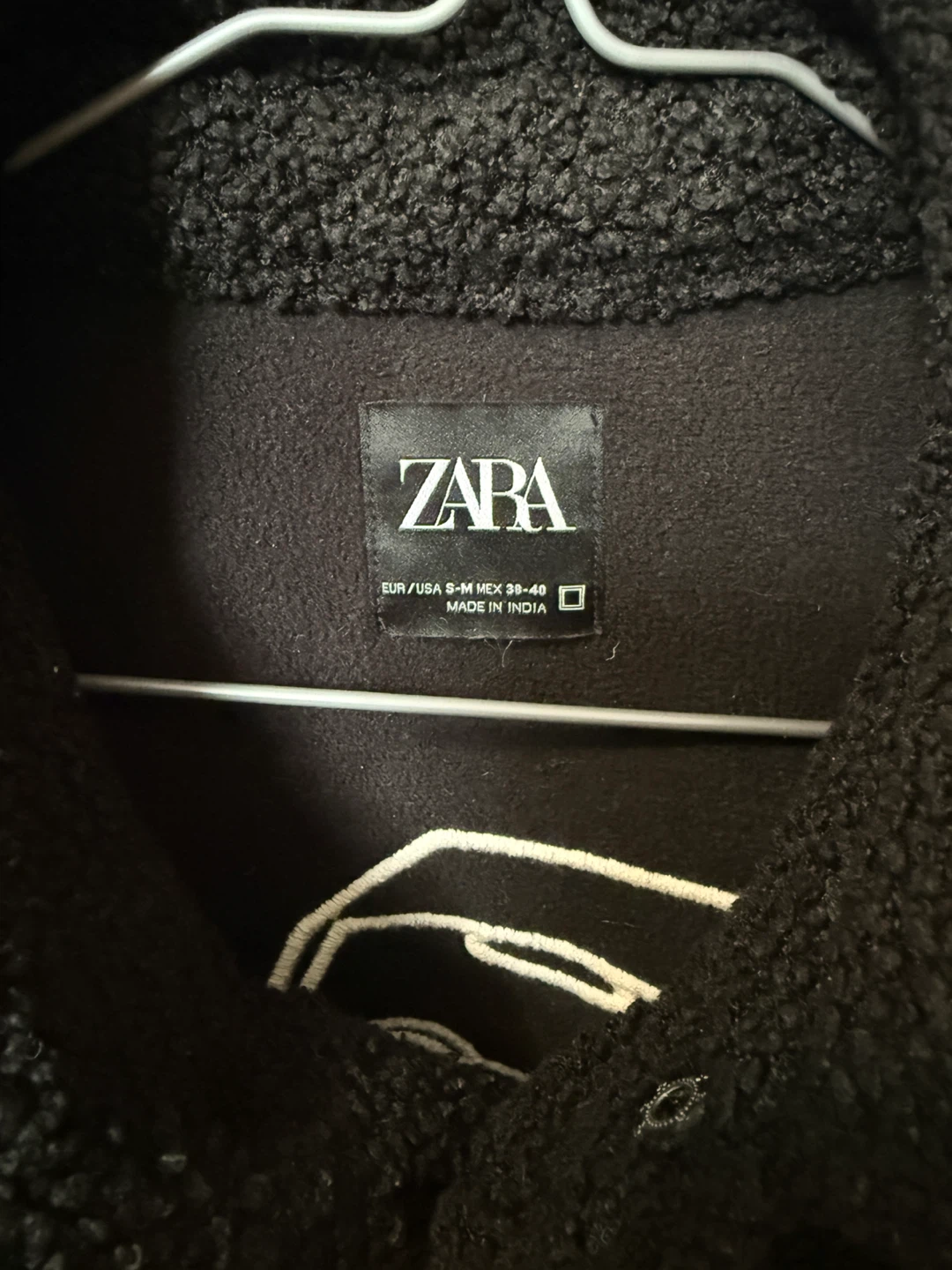 Zara Black Teddy Jacket Size S-M - photo 2