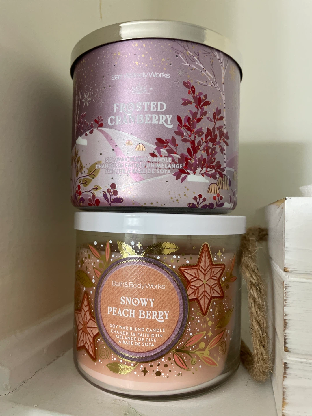 🥕 2 Bath & Body Works Candles: Frosted Cranberry & Peach Berry
