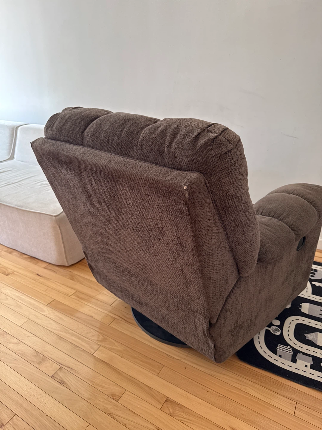 Brown Fabric Recliner Chair 🥕 - photo 3
