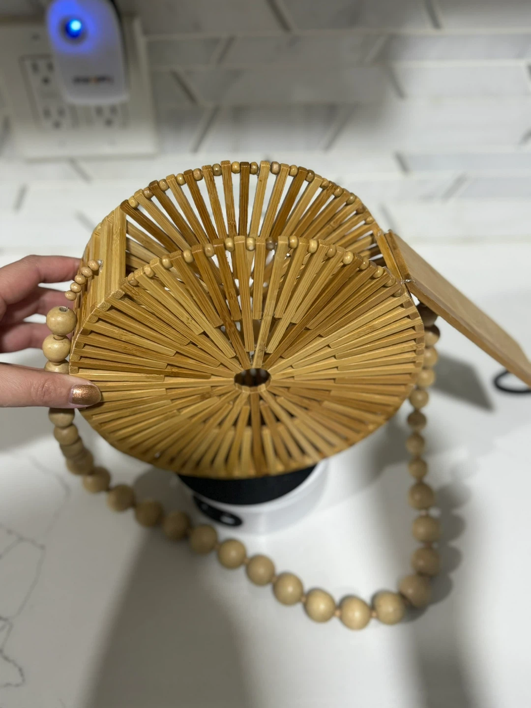 Round Wooden Beaded Shoulder Bag 🥕 - photo 3
