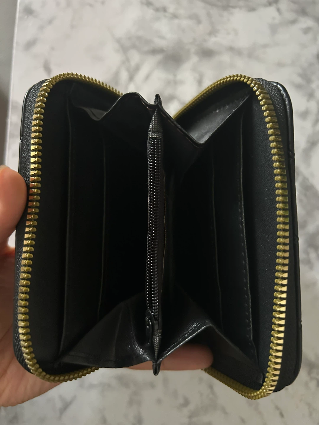 Black Quilted Card Holder Wallet - photo 4