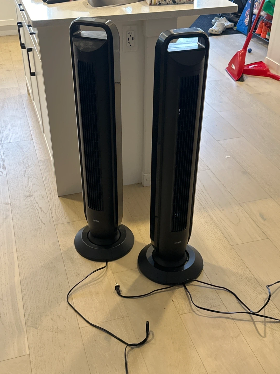 Two Tower Fans - Black