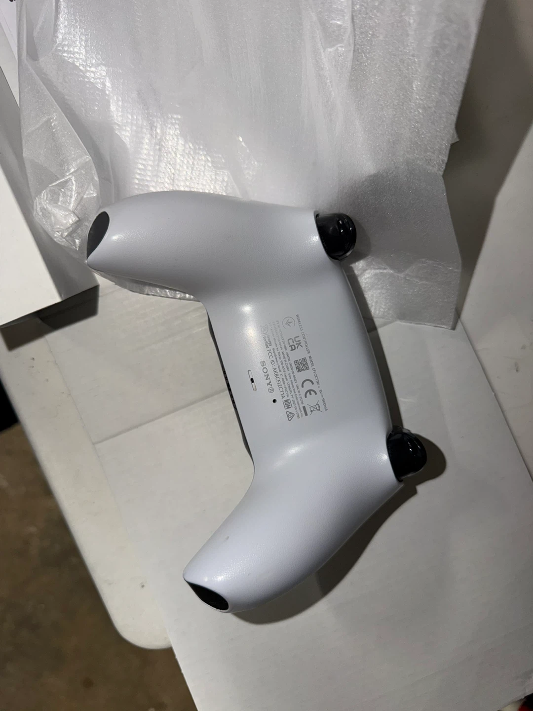 Sony PlayStation 5 DualSense Wireless Controller - photo 5