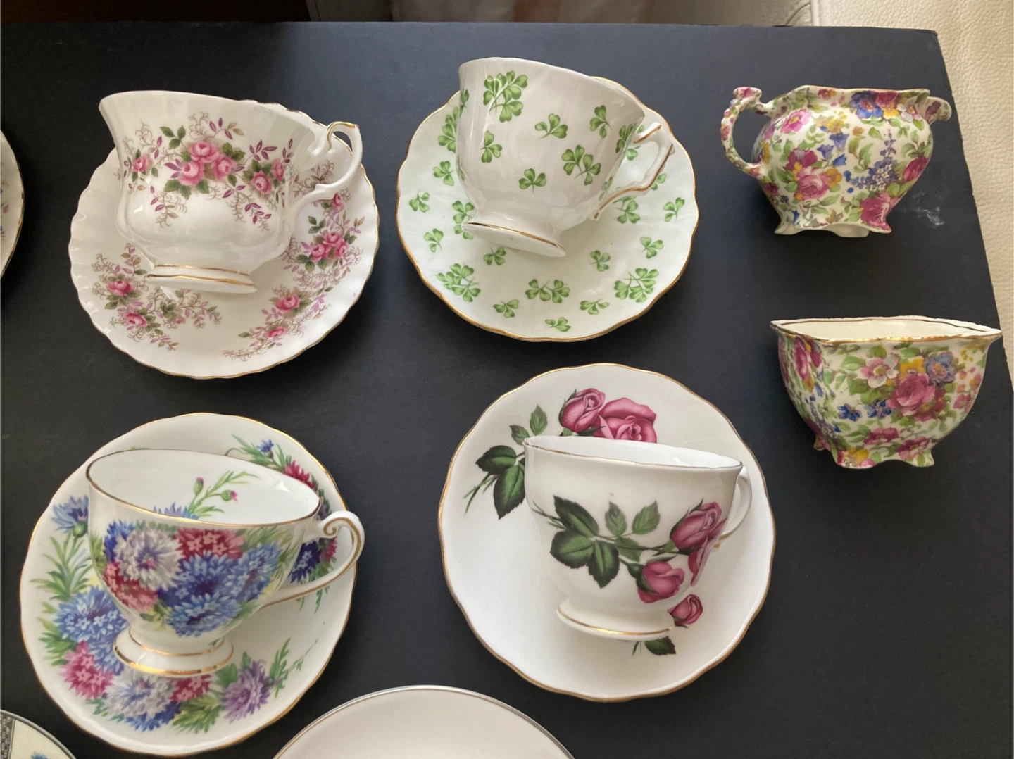 Vintage 8 Teacups & Saucers - photo 3