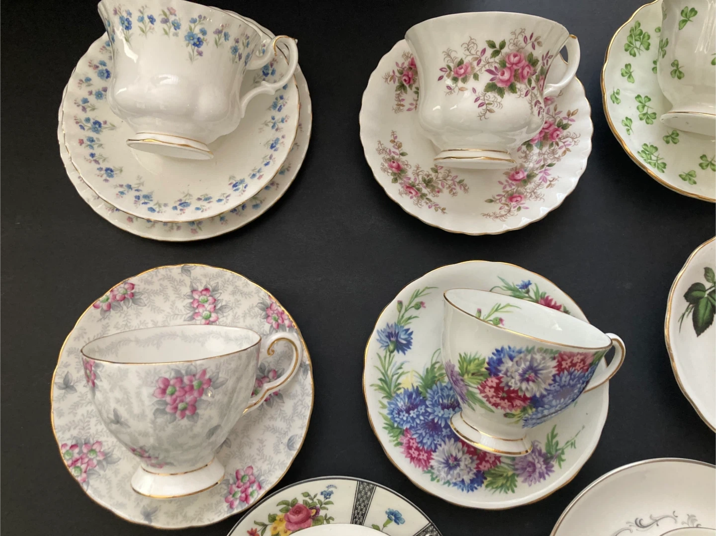 Vintage 8 Teacups & Saucers - photo 2