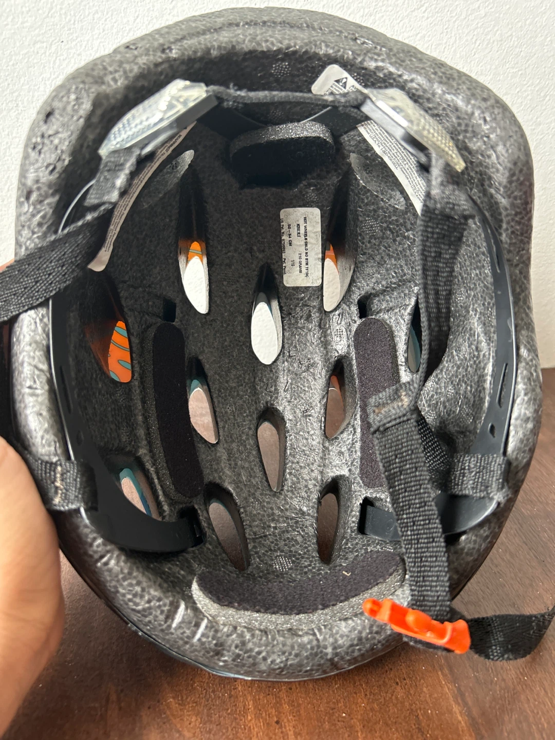 Hot Wheels Kids Helmet - Great Condition! - photo 5