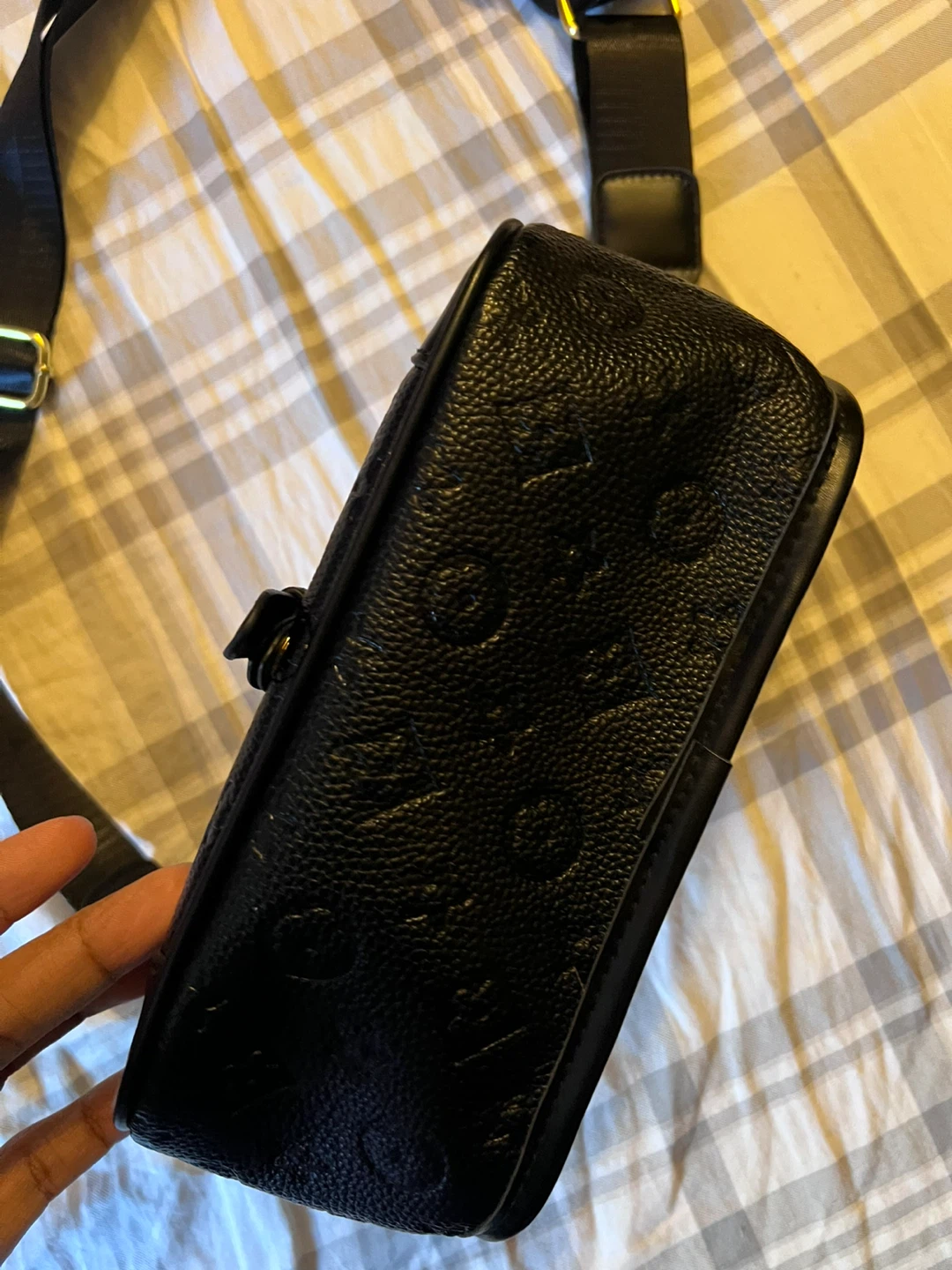 Black Embossed Pattern Shoulder Bag - photo 3