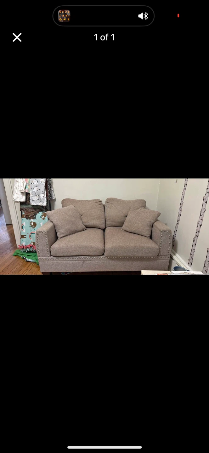 Small loveseat easy garage pick up
