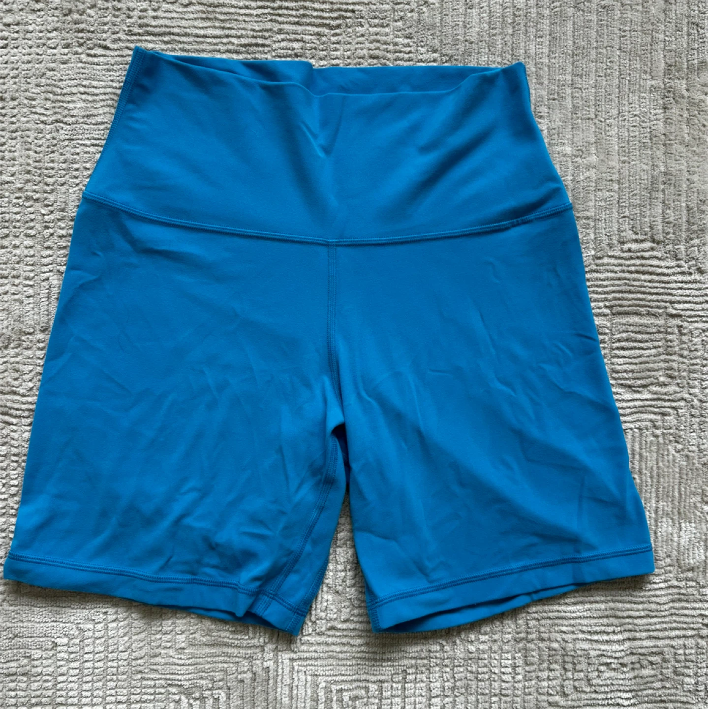 Aritzia Golden Bike Shorts - Size 10