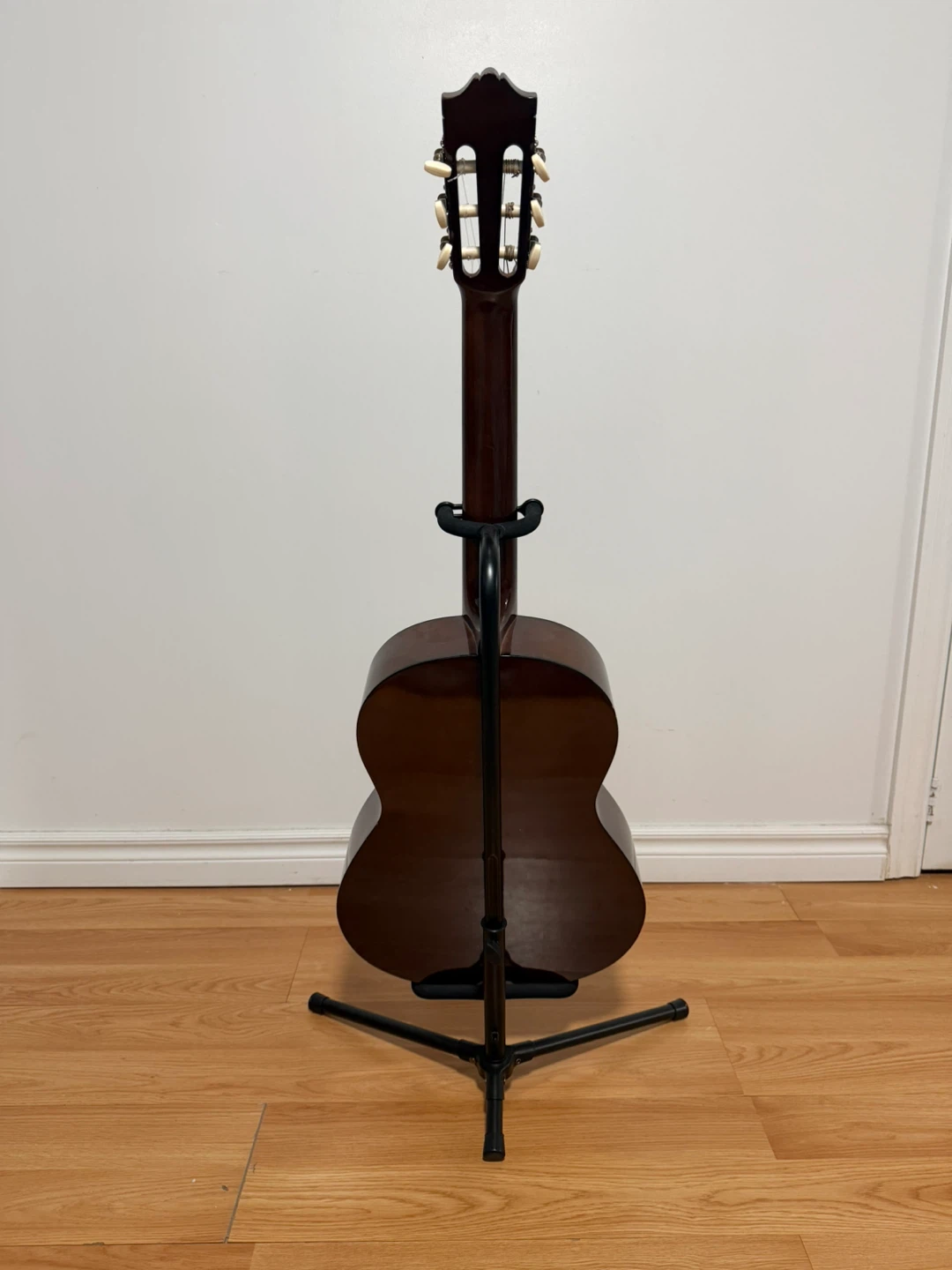 Classical Guitar-Yamaha C40 - photo 3