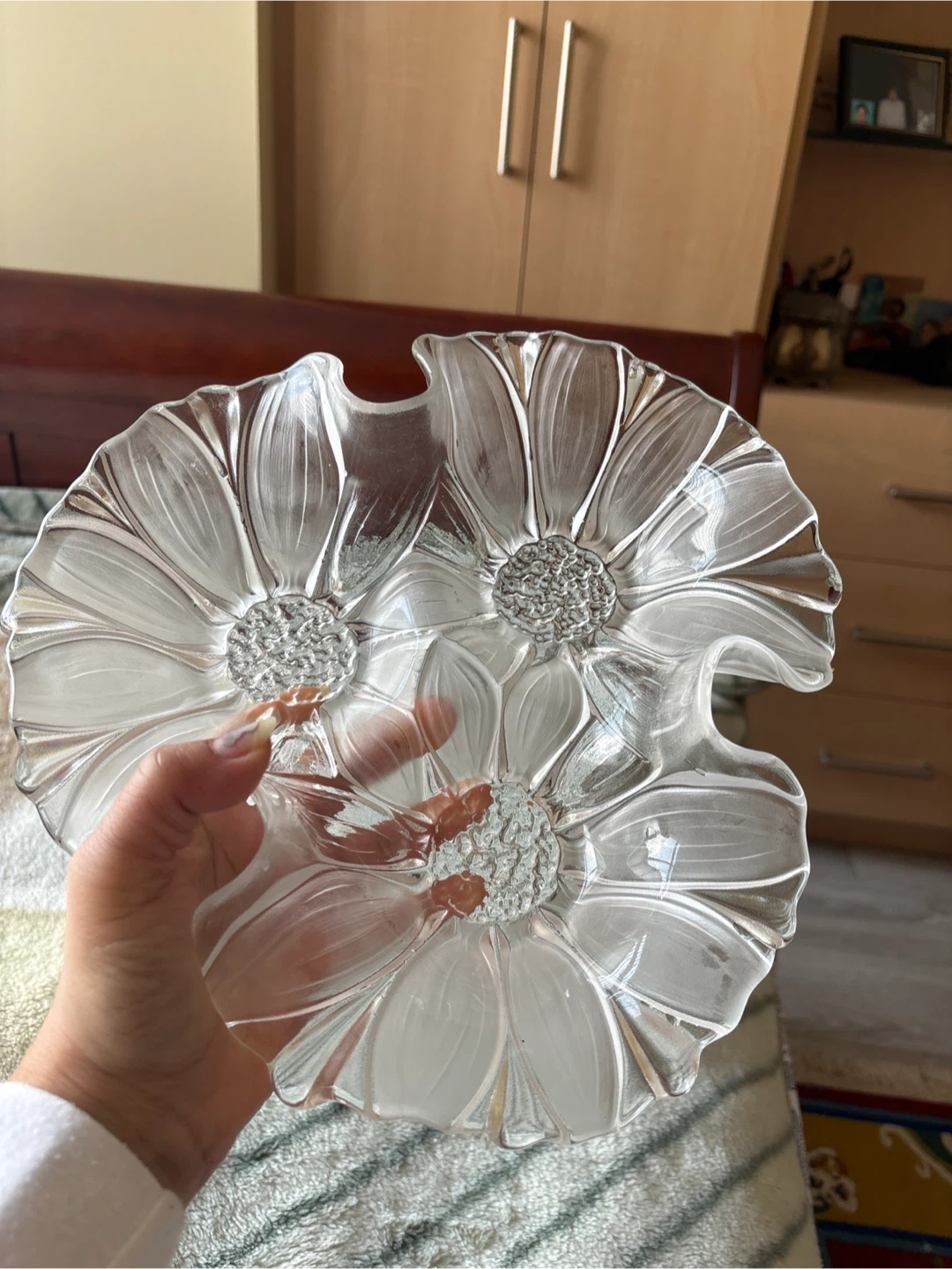 Flower Shaped Glass Serving Dish - photo 4