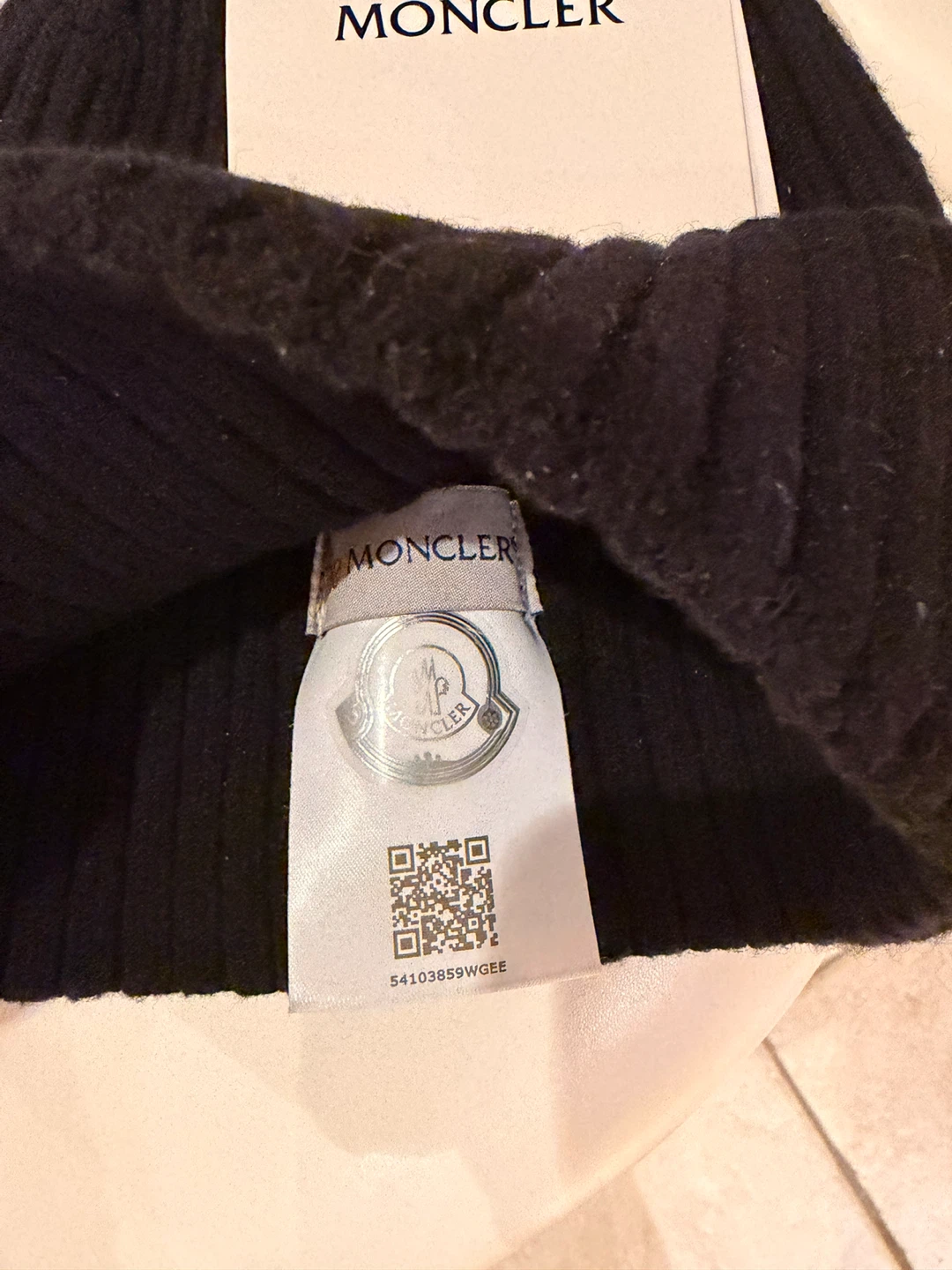 Moncler Black Beanie Hat Authentic 🥕 - photo 5