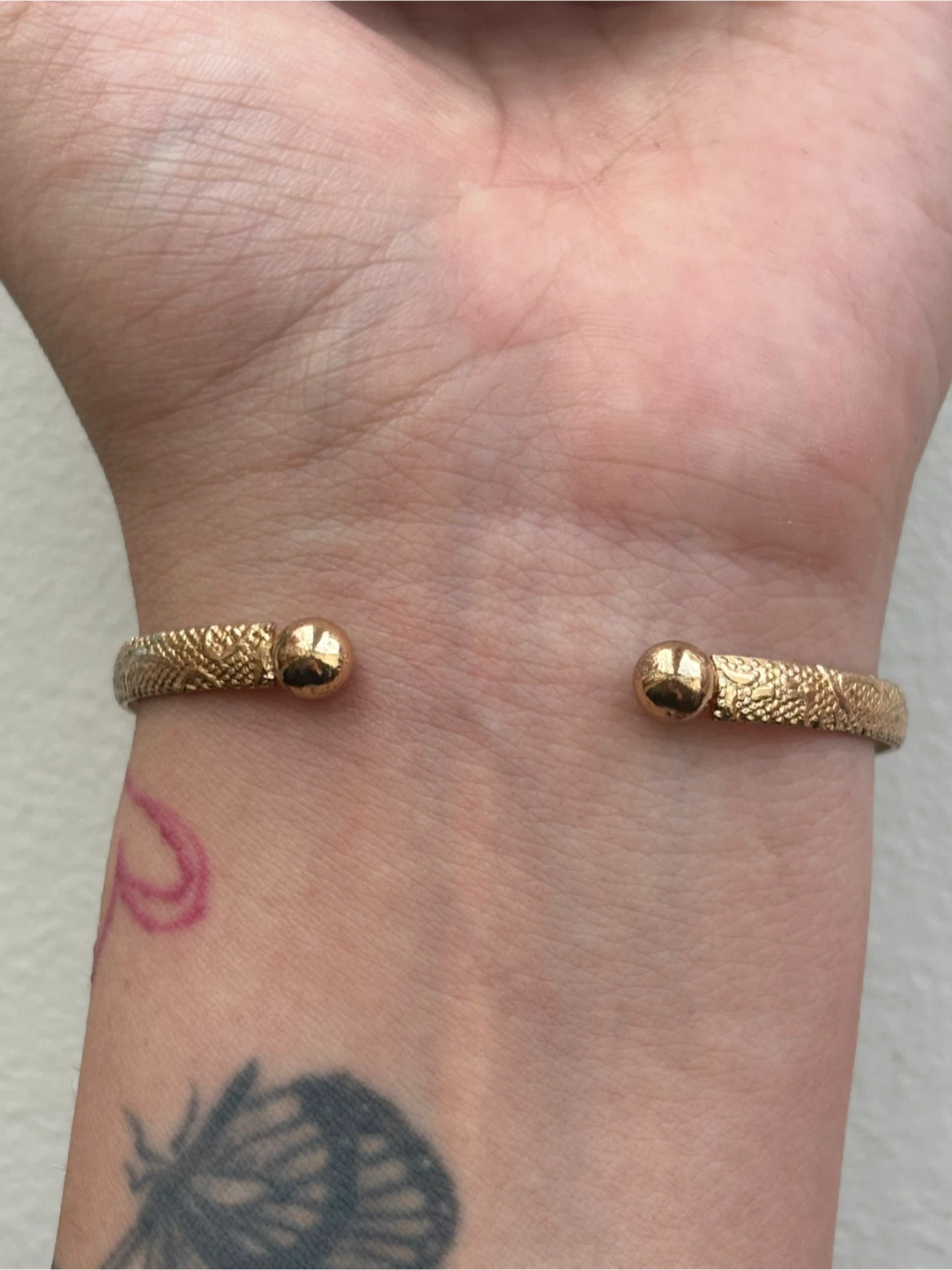 Gold Tone Bangle Bracelet - photo 3
