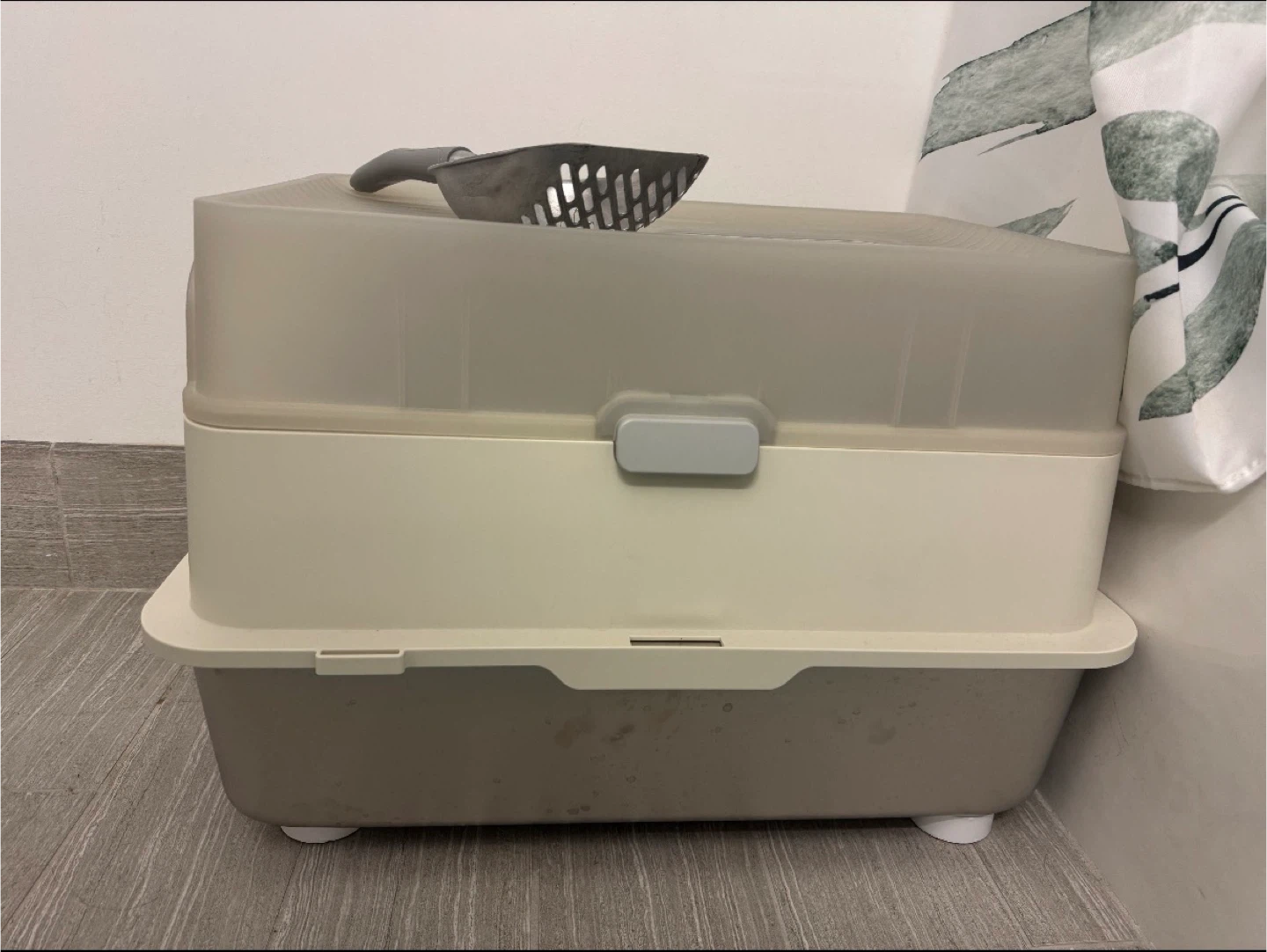 Stainless Steel Covered Cat Litter Box with Scoop - photo 3
