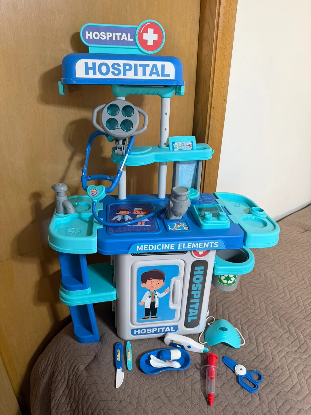 Hospital toy