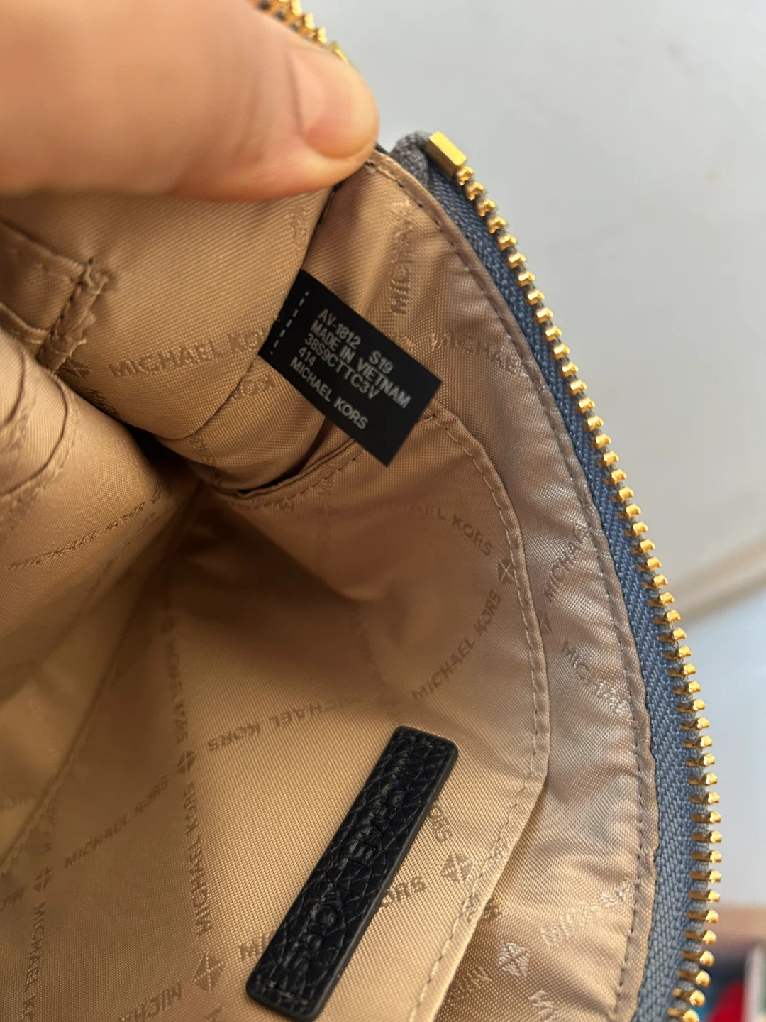 Michael Korks Wallet 🥕 - photo 4