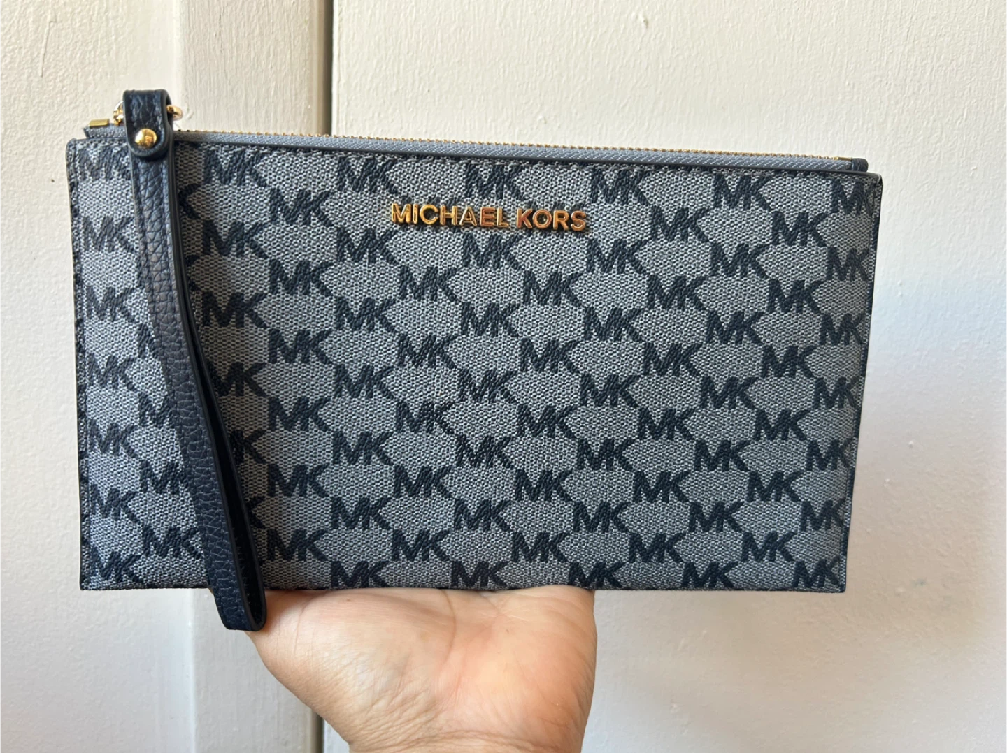 Michael Korks Wallet 🥕