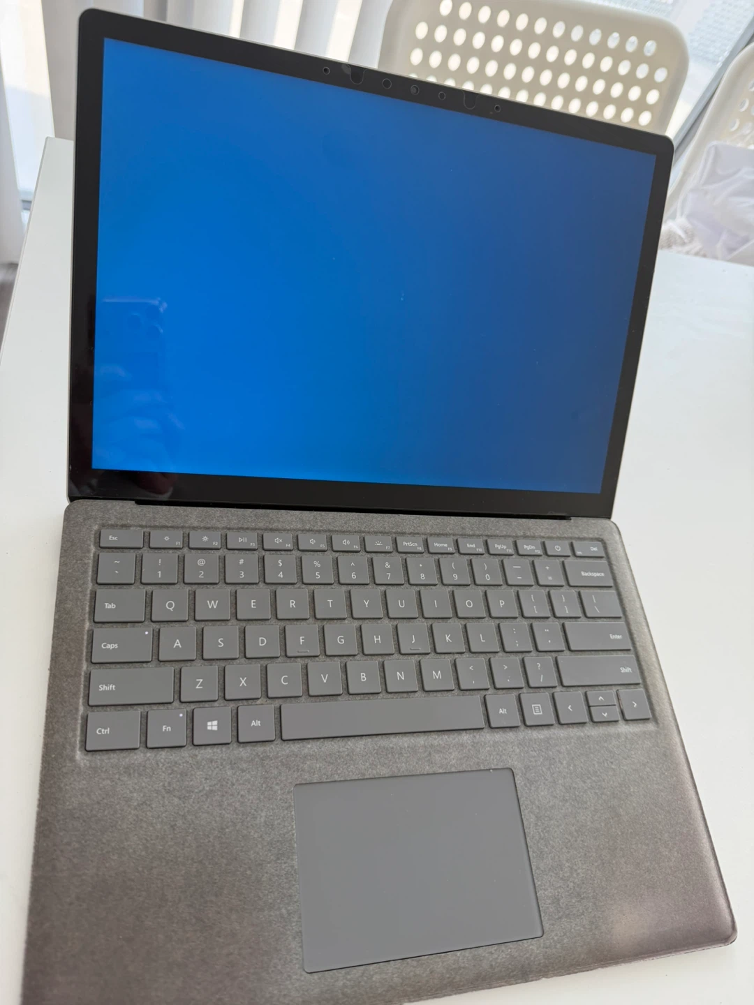 Microsoft Surface Laptop - photo 2