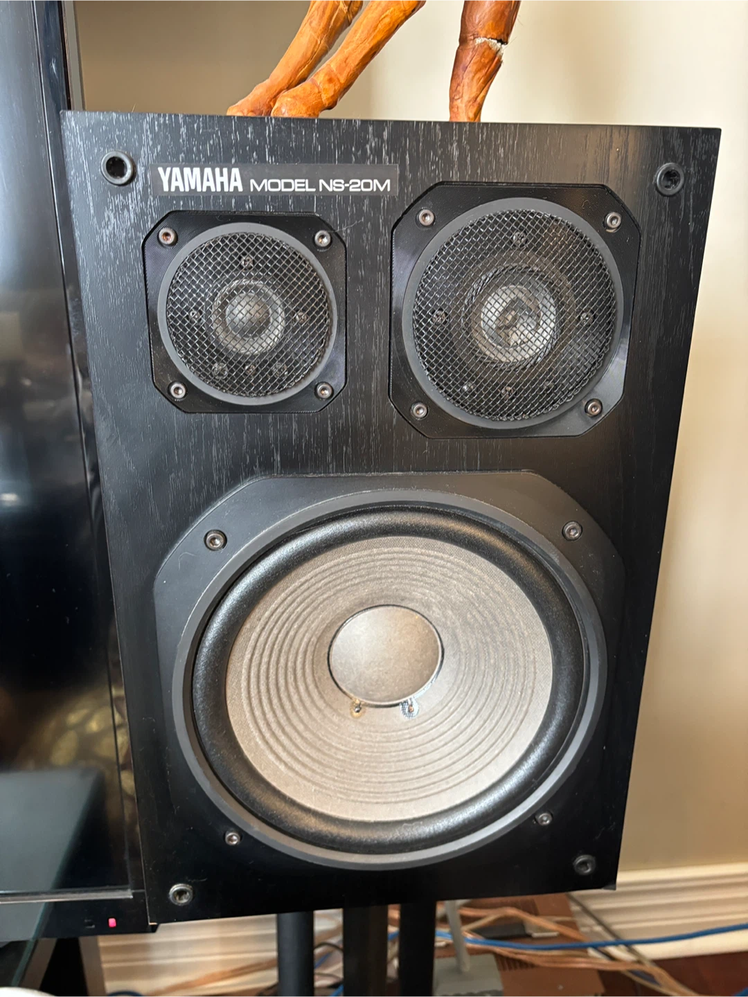 Yamaha NS-20M Bookshelf Speakers
