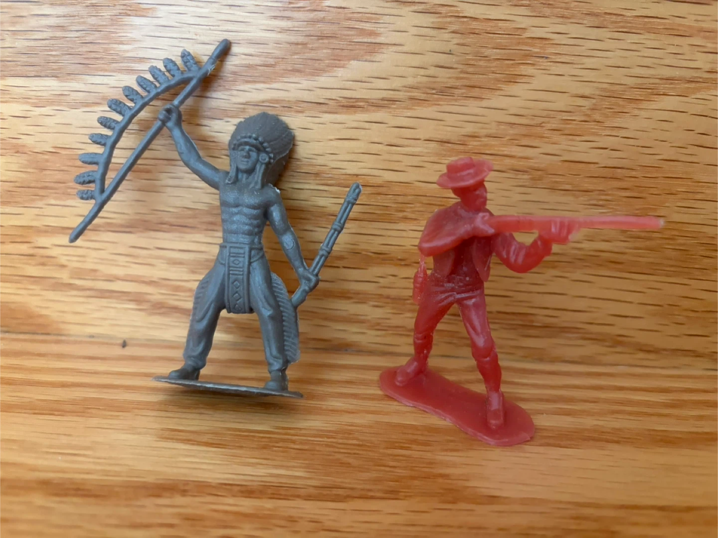 🥕 Toy Soldiers - Cowboy and Native American