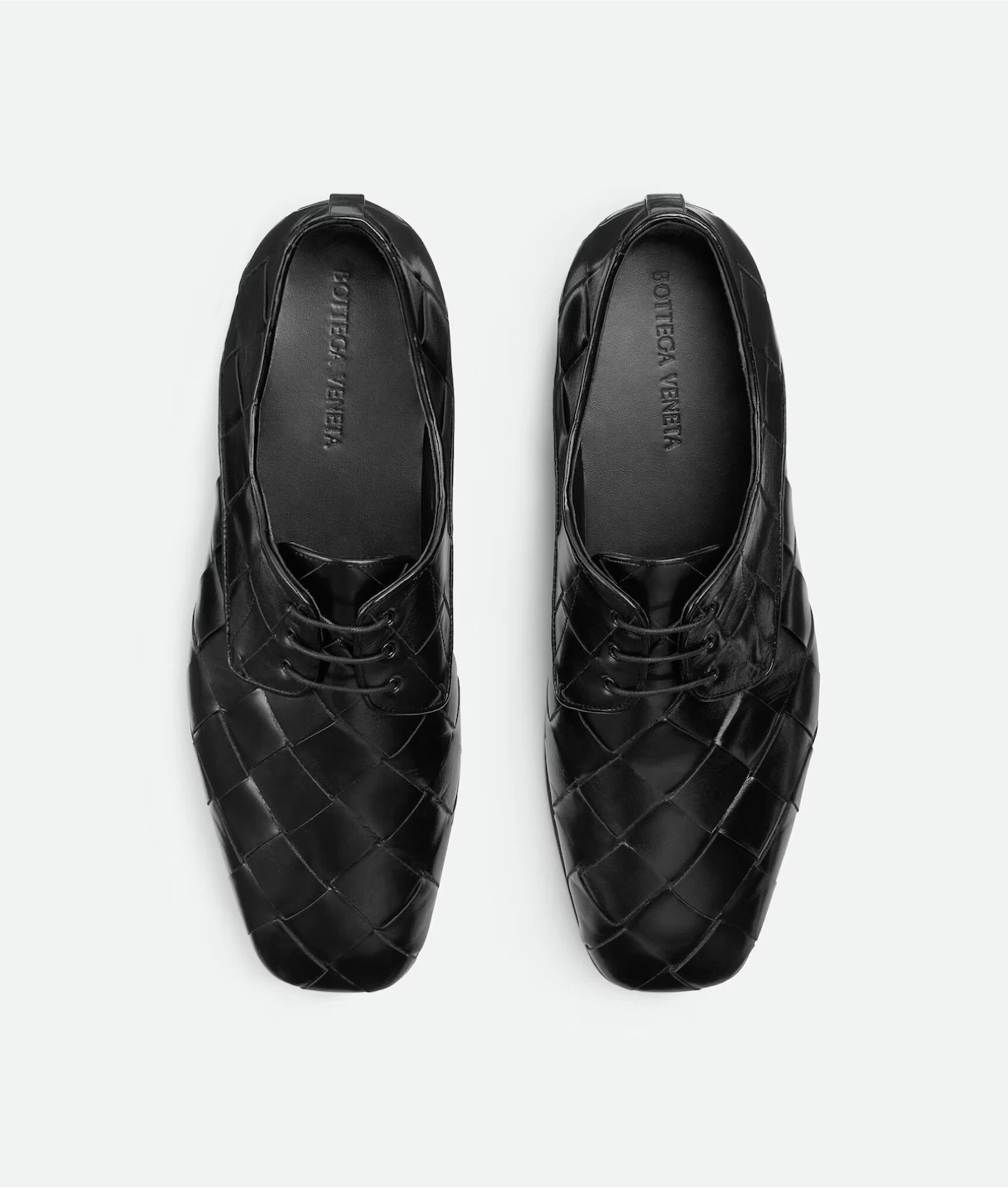 Bottega Veneta Roma Lace Up Shoes in Black Intrecciato Leather - photo 2