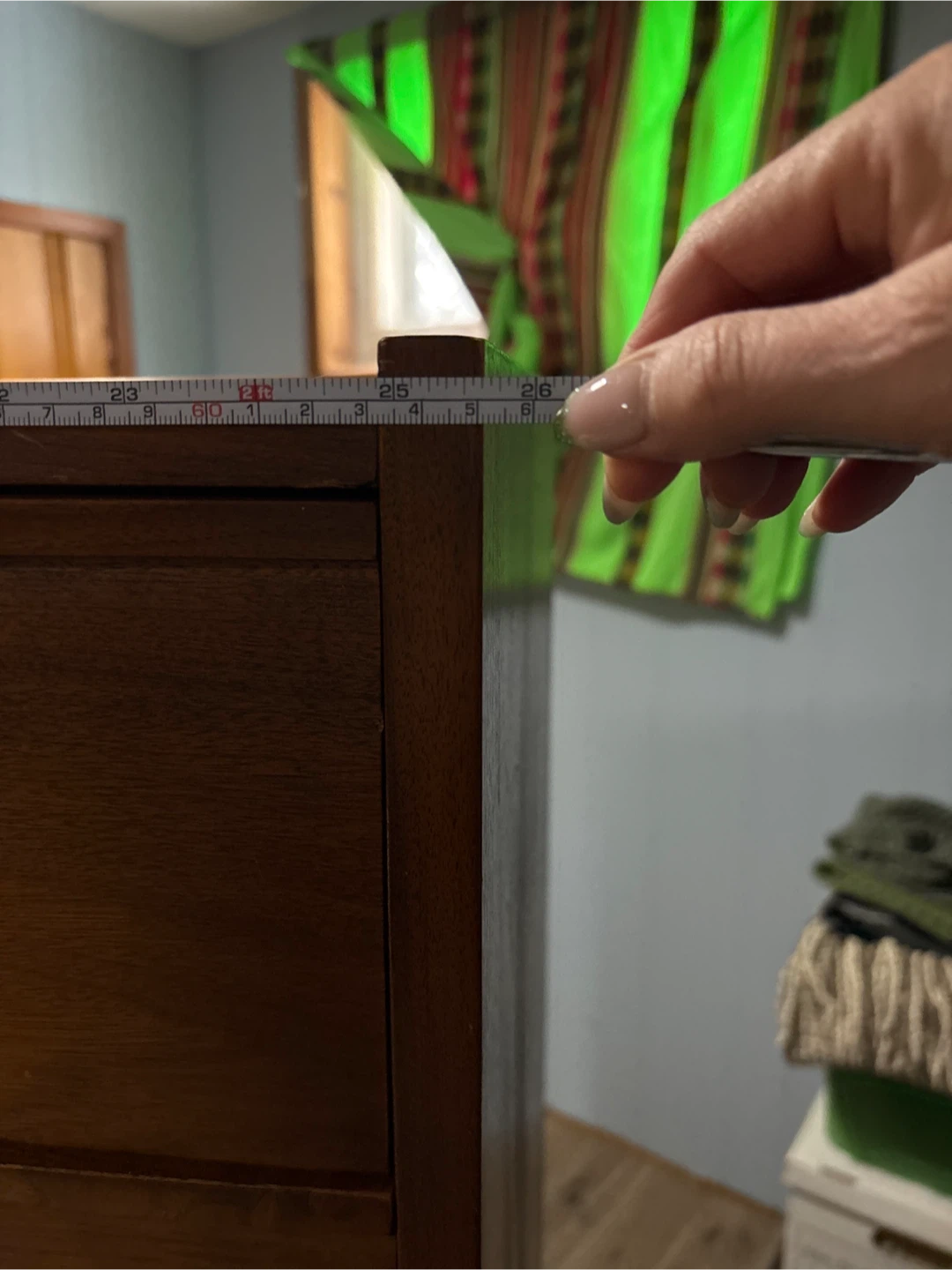 Tall Wooden Dresser - 5 Drawers - photo 3