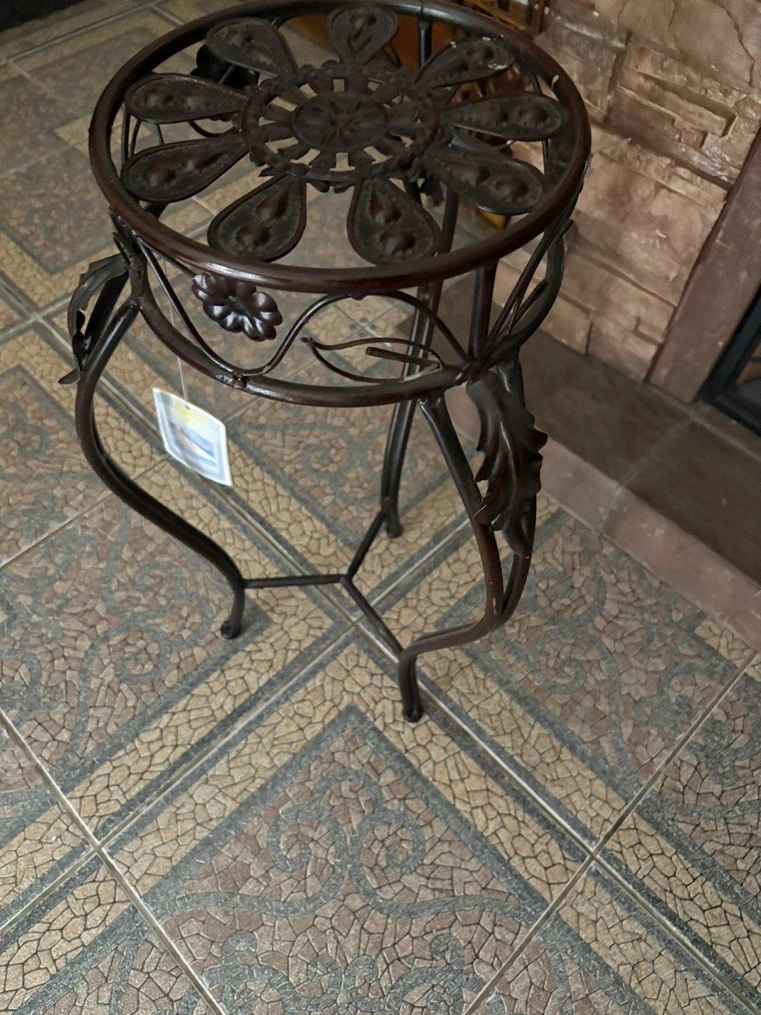 Decorative Metal Plant Stand/Umbrella Holder - photo 3